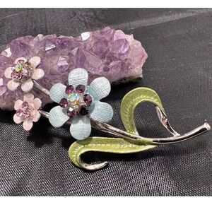 Vtg Flower Brooch Pin Rhinestone Floral Bouquet Silver Tone Enamel Textured